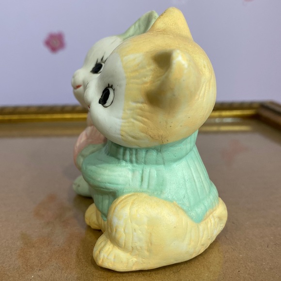 Vintage Ceramic Hugging Two Adorable Kittens Figures Cats Hand Painted !! - Picture 5 of 8